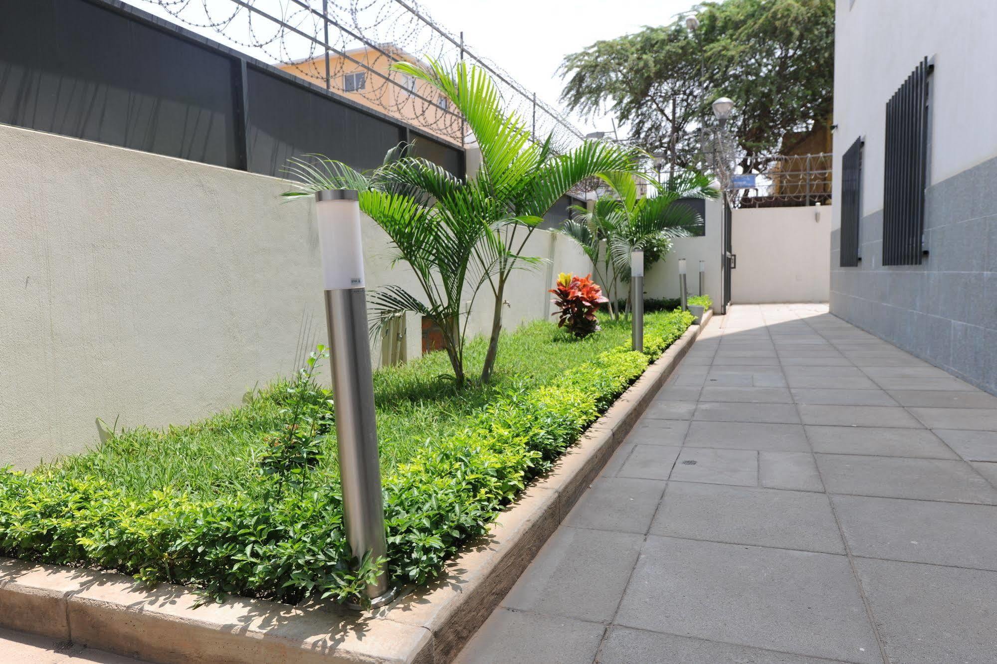 Inn Luanda Exterior photo