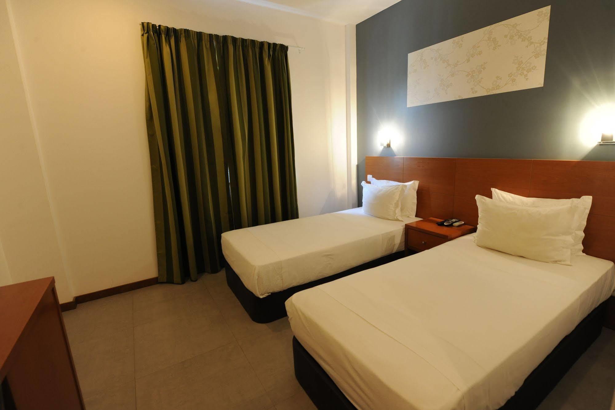 Inn Luanda Exterior photo